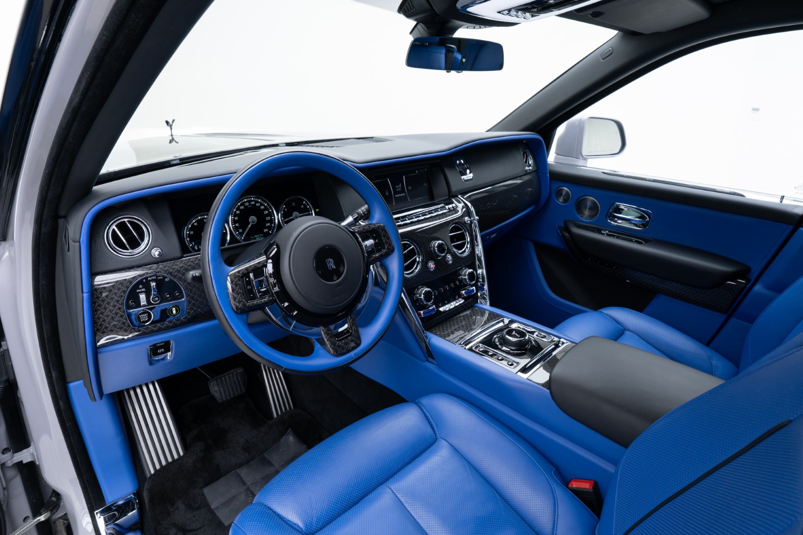 2020 ROLLS ROYCE CULLINAN BY MANSORY | GCC | | FULL CARBON